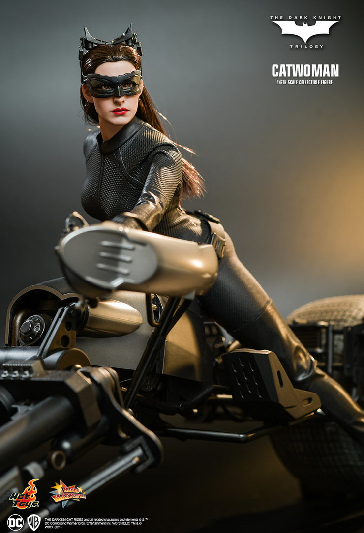 MMS627 - The Dark Knight Trilogy - 1/6th scale Catwoman Collectible Figure