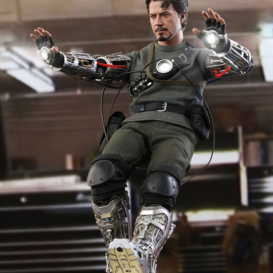 MMS581B - Iron Man - 1/6th scale Tony Stark (Mech Test Version) Collectible Figure (Special Edition)